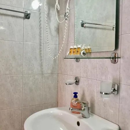 Platanos Hotel